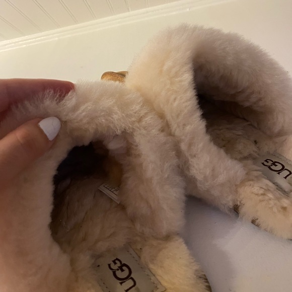 Ugg slippers - Picture 4 of 4